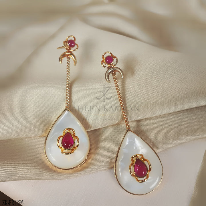 DROP EARRINGS