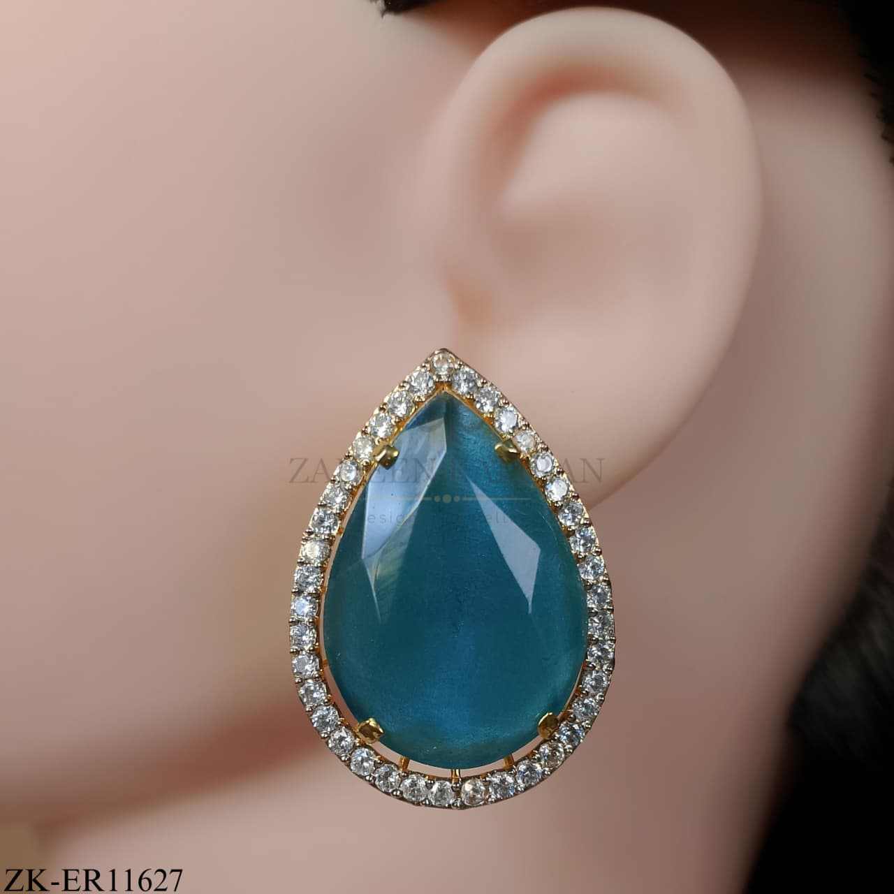 DROP EARRINGS