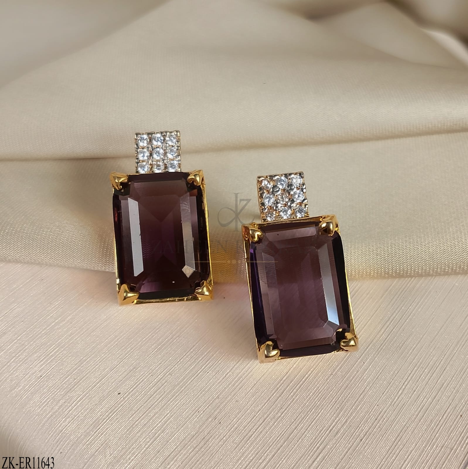 SQUARE EARRINGS