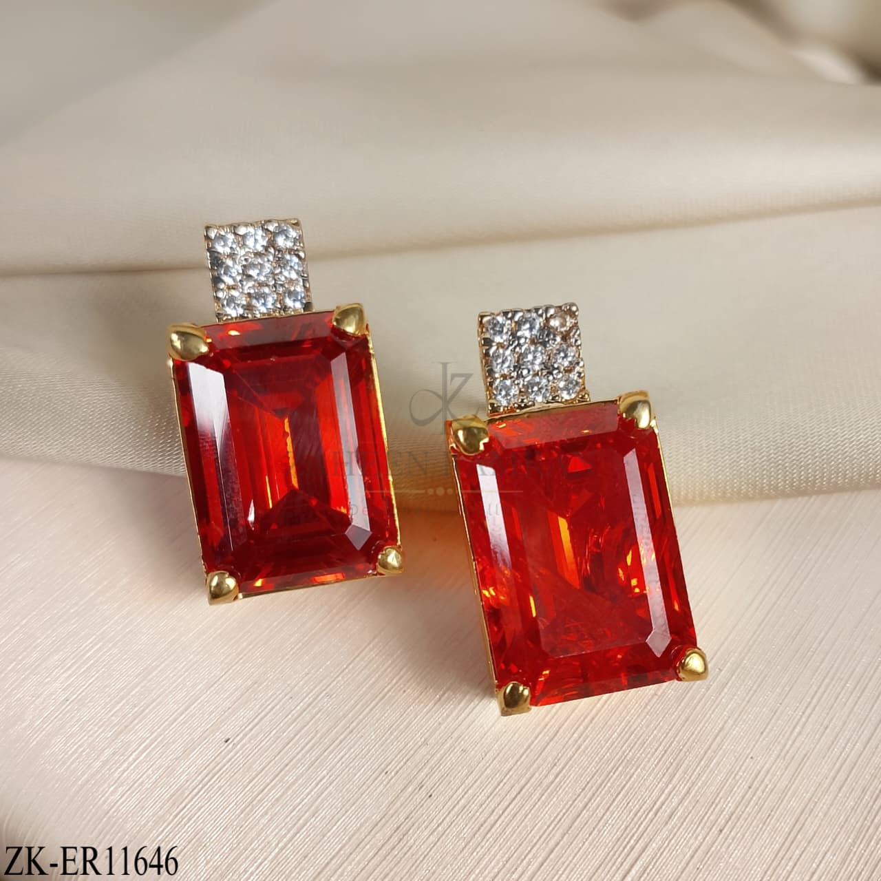 GARNET EARRINGS