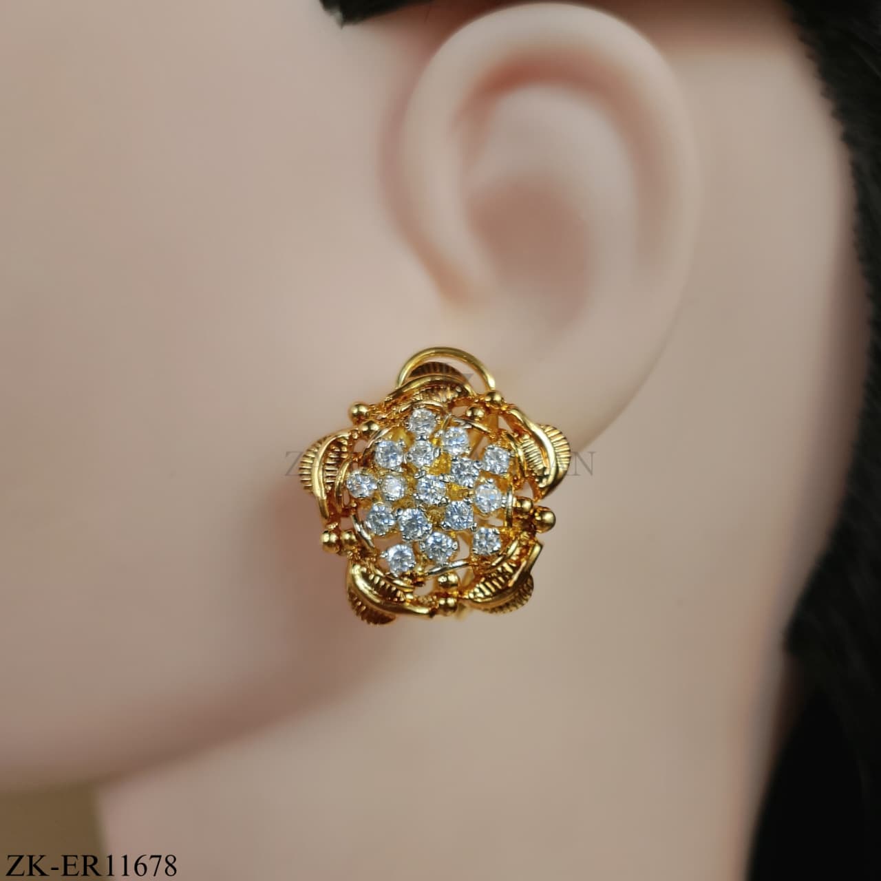 ZIRCONIAN EARRINGS