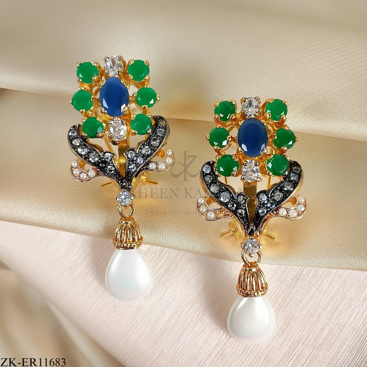 EMERALD EARRINGS