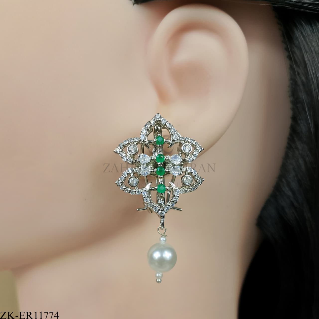 EMERALD ZIRCONIAN EARRINGS