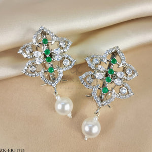EMERALD ZIRCONIAN EARRINGS