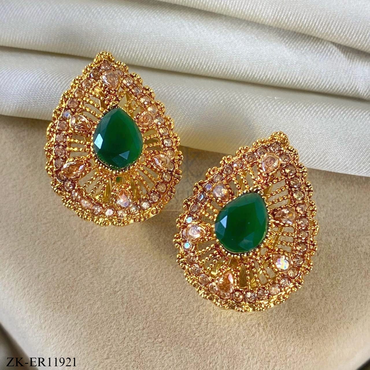 EMERALD EARRINGS