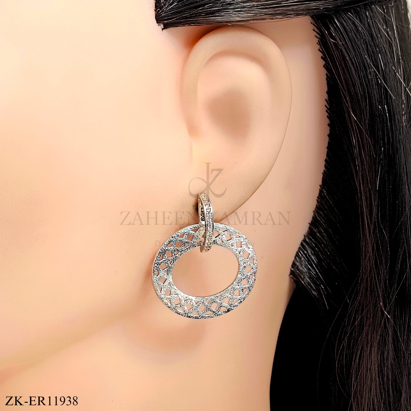 OVATE SILVER EARRINGS