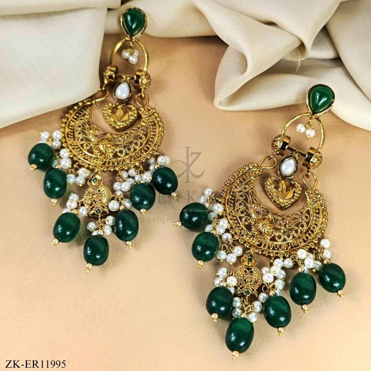 ANTIQUE EMERALD EARRINGS
