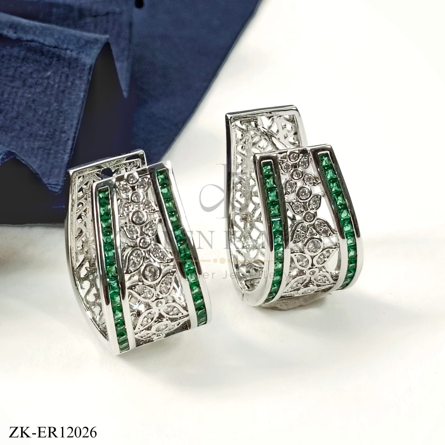 EMERALD EARRINGS