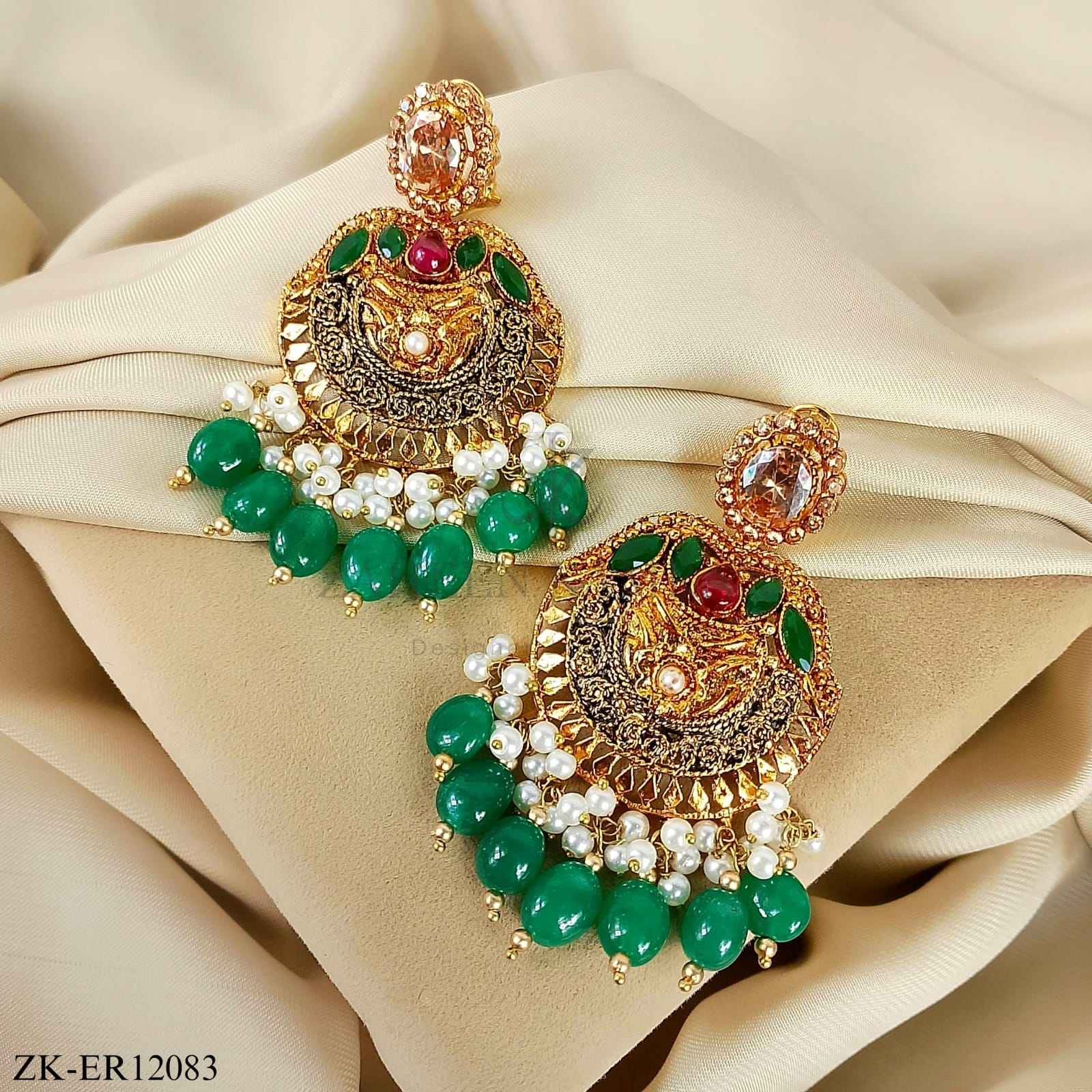 EMERALD EARRINGS