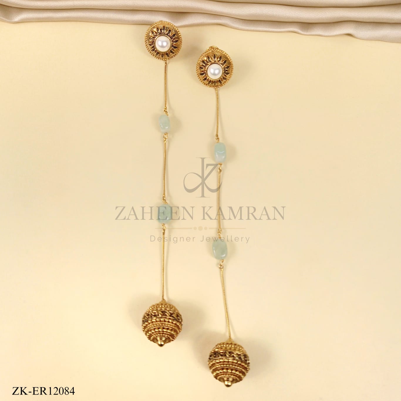 EMERALD LONG EARRINGS