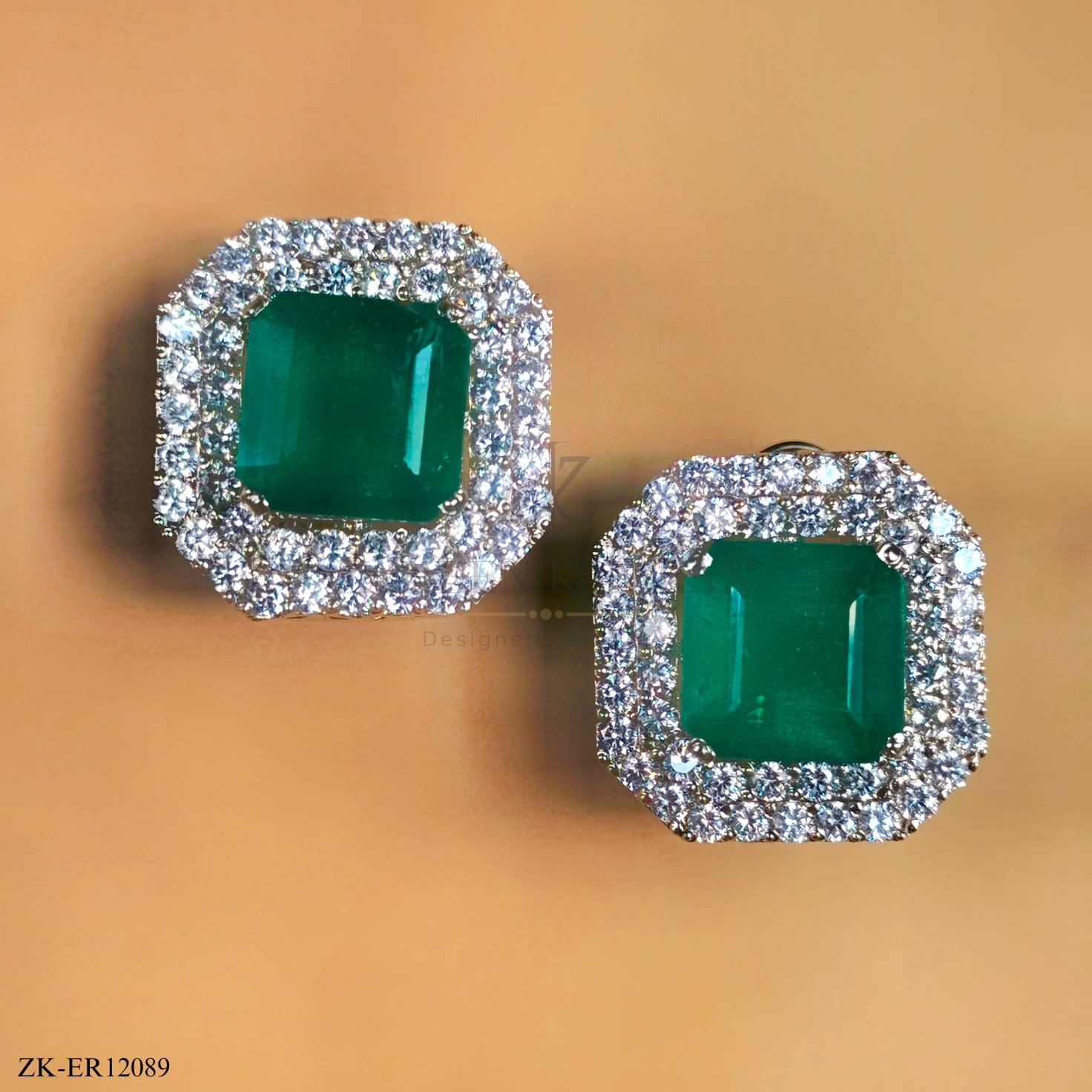 EMERALD SILVER EARRINGS