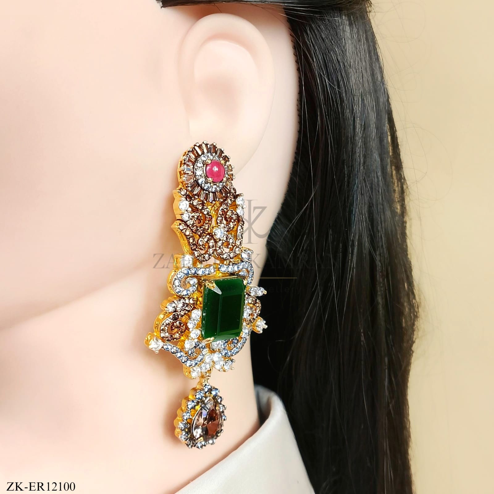 EMERALD EARRINGS