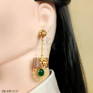 EMERALD HANGING EARRINGS