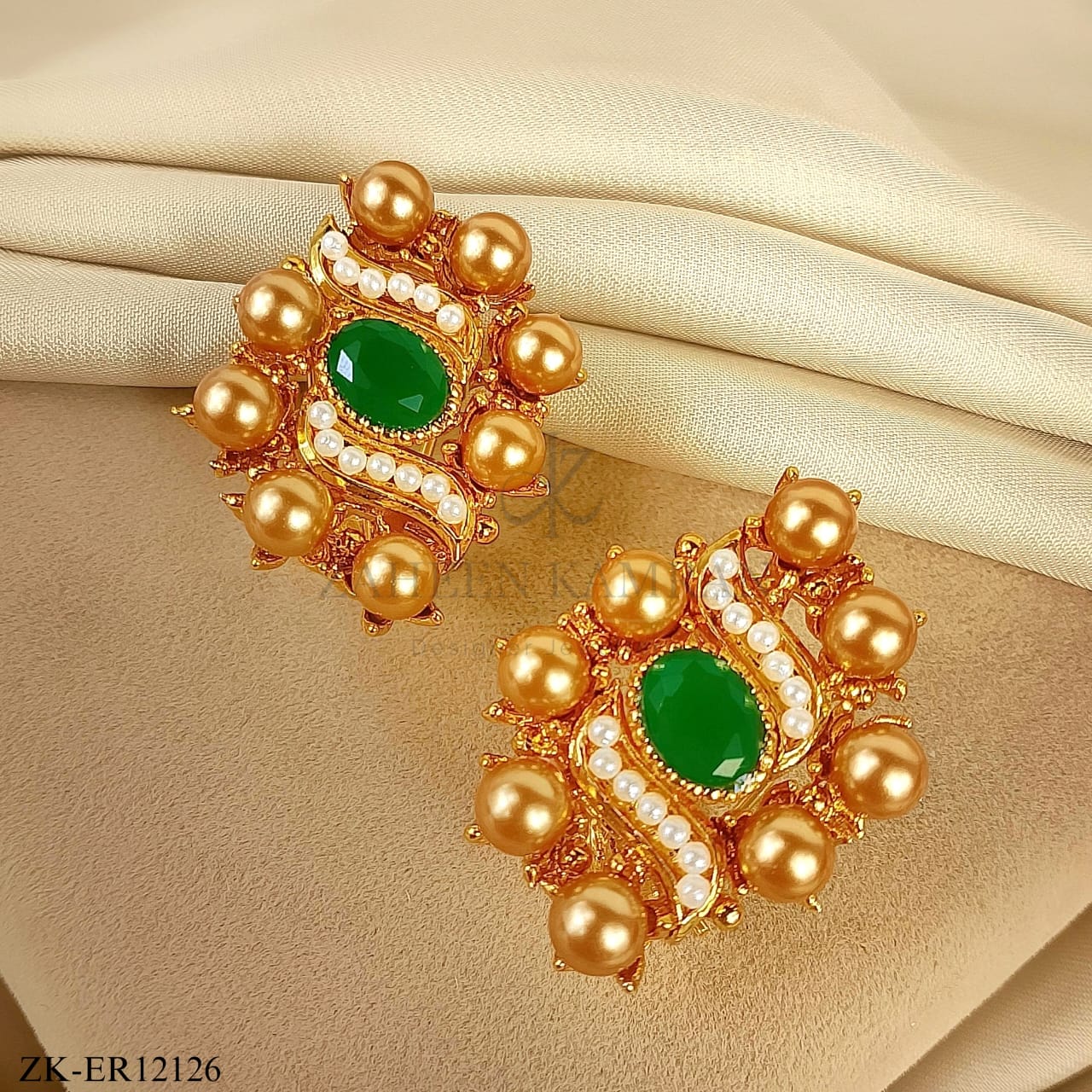 EMERALD EARRINGS