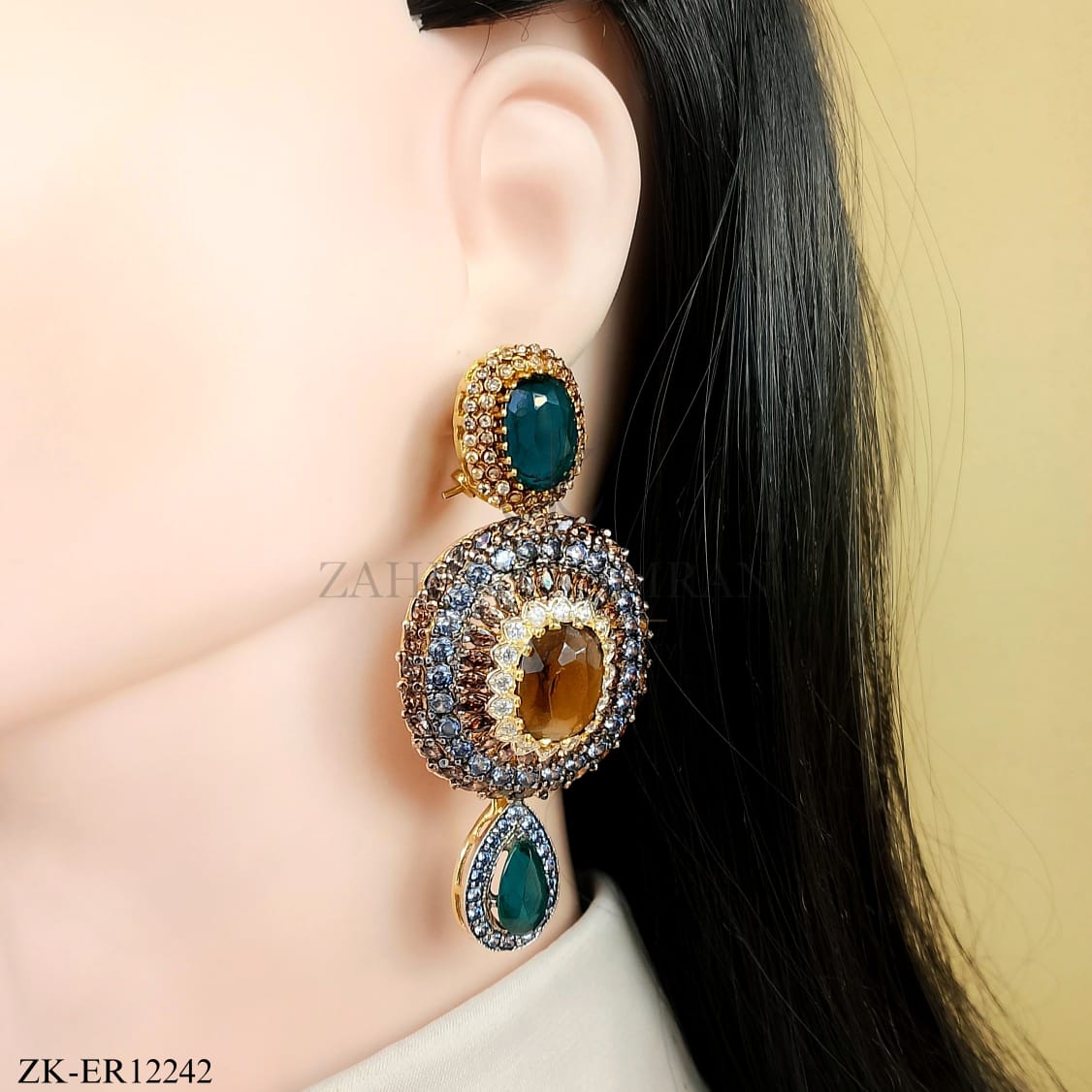 EMERALD EARRINGS
