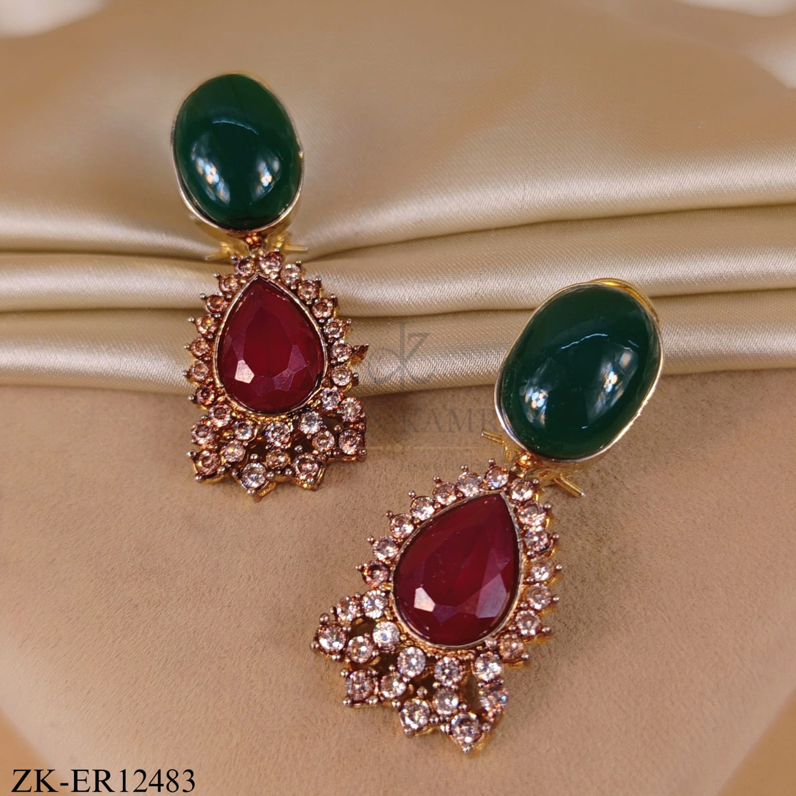 TEARDROP EARRINGS WITH EMERALD AND RUBY
