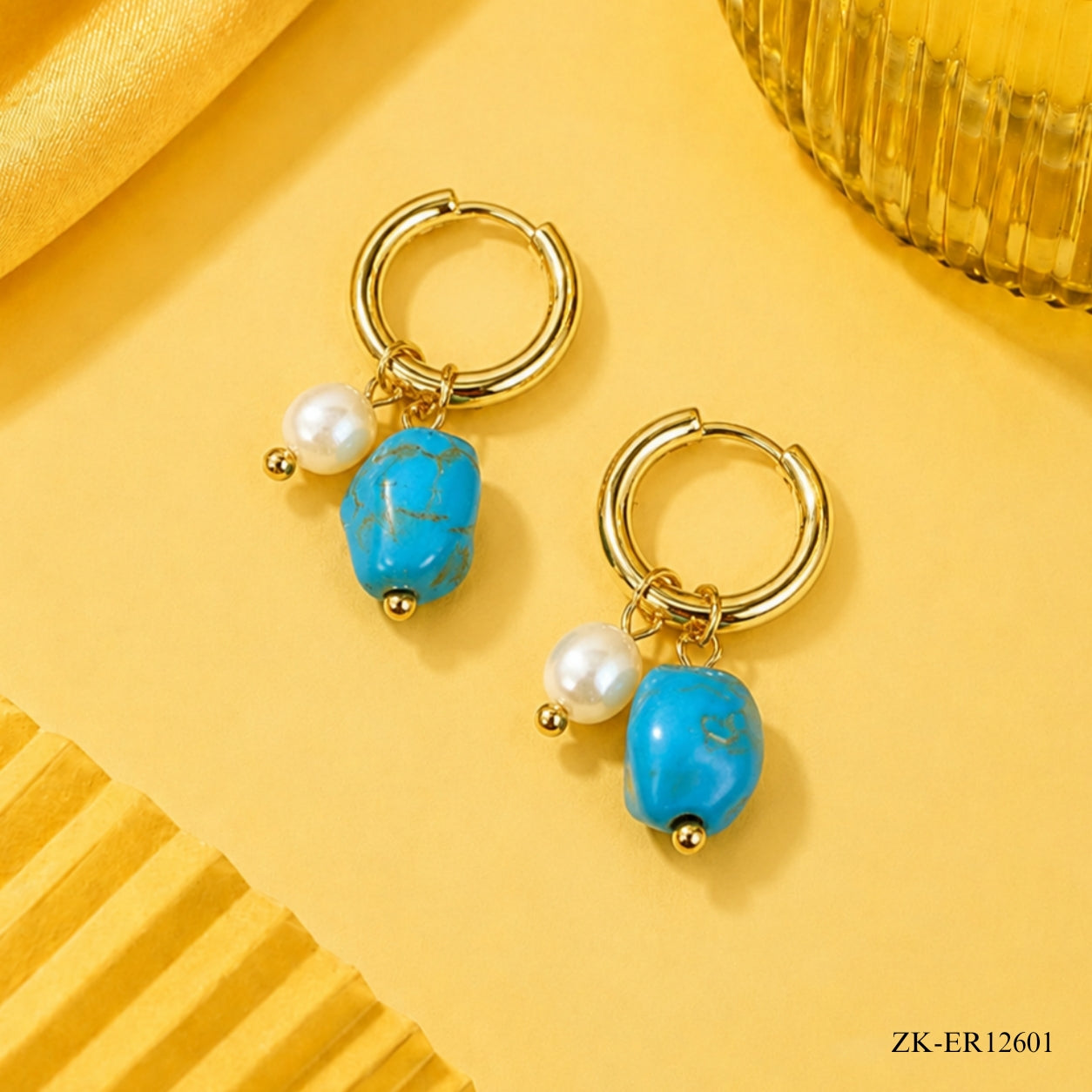 GOLD TONE HOOPS DROP EARRINGS