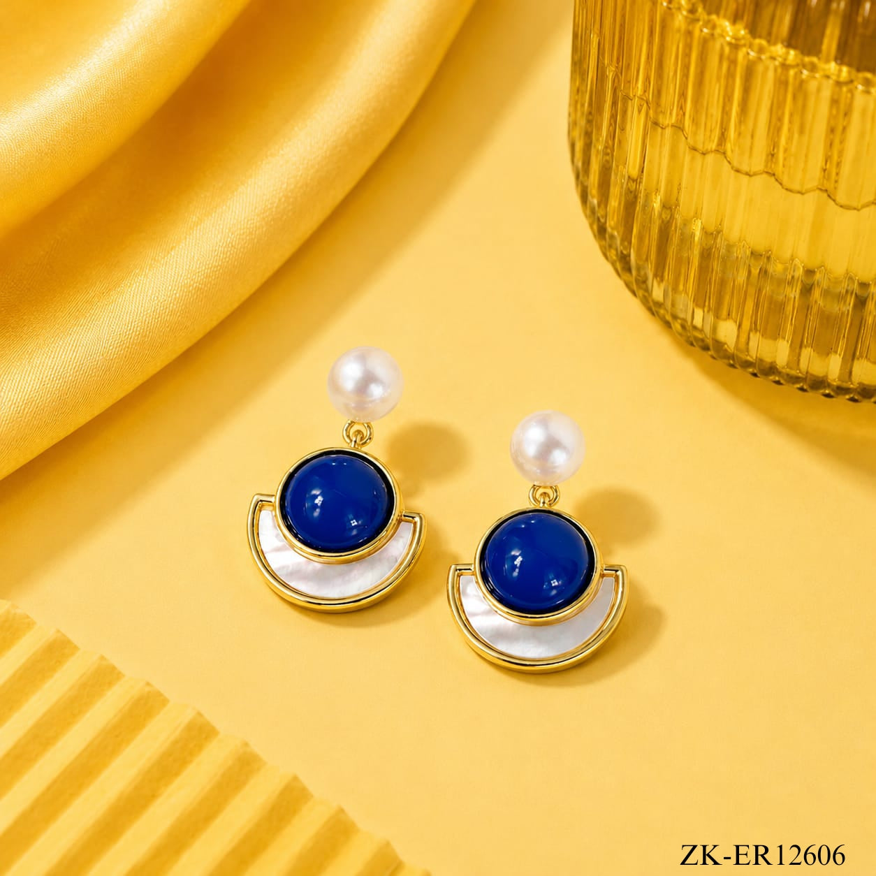 DEEP BLUE AND PEARL STUD EARRINGS