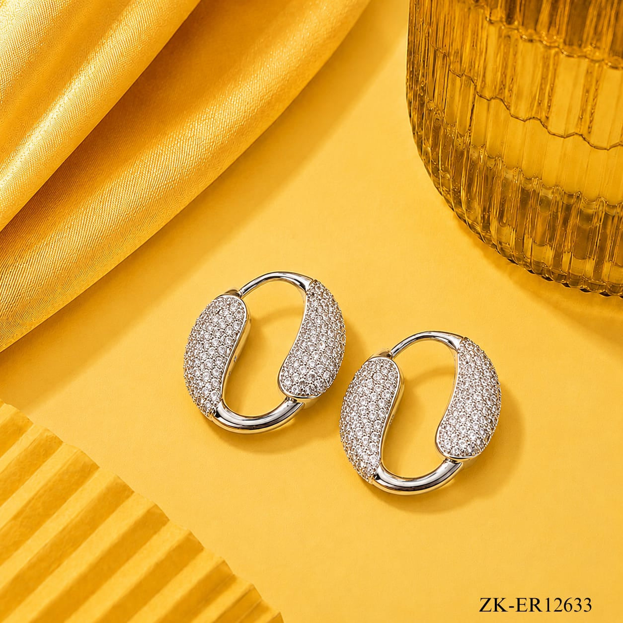 SILVER LEAF-SHAPED EARRINGS