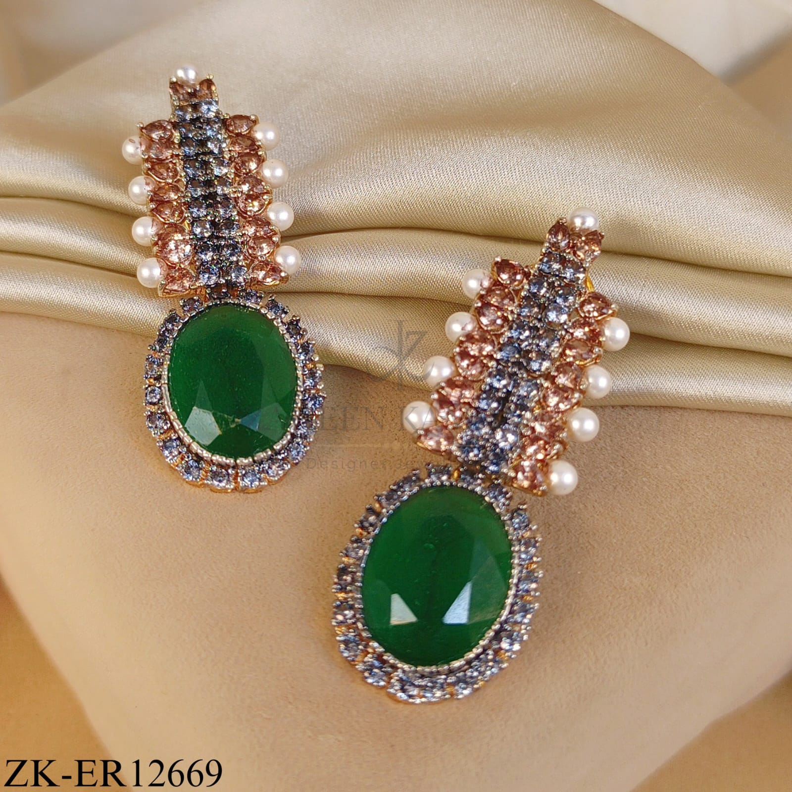 EMERALD DROP EARRINGS