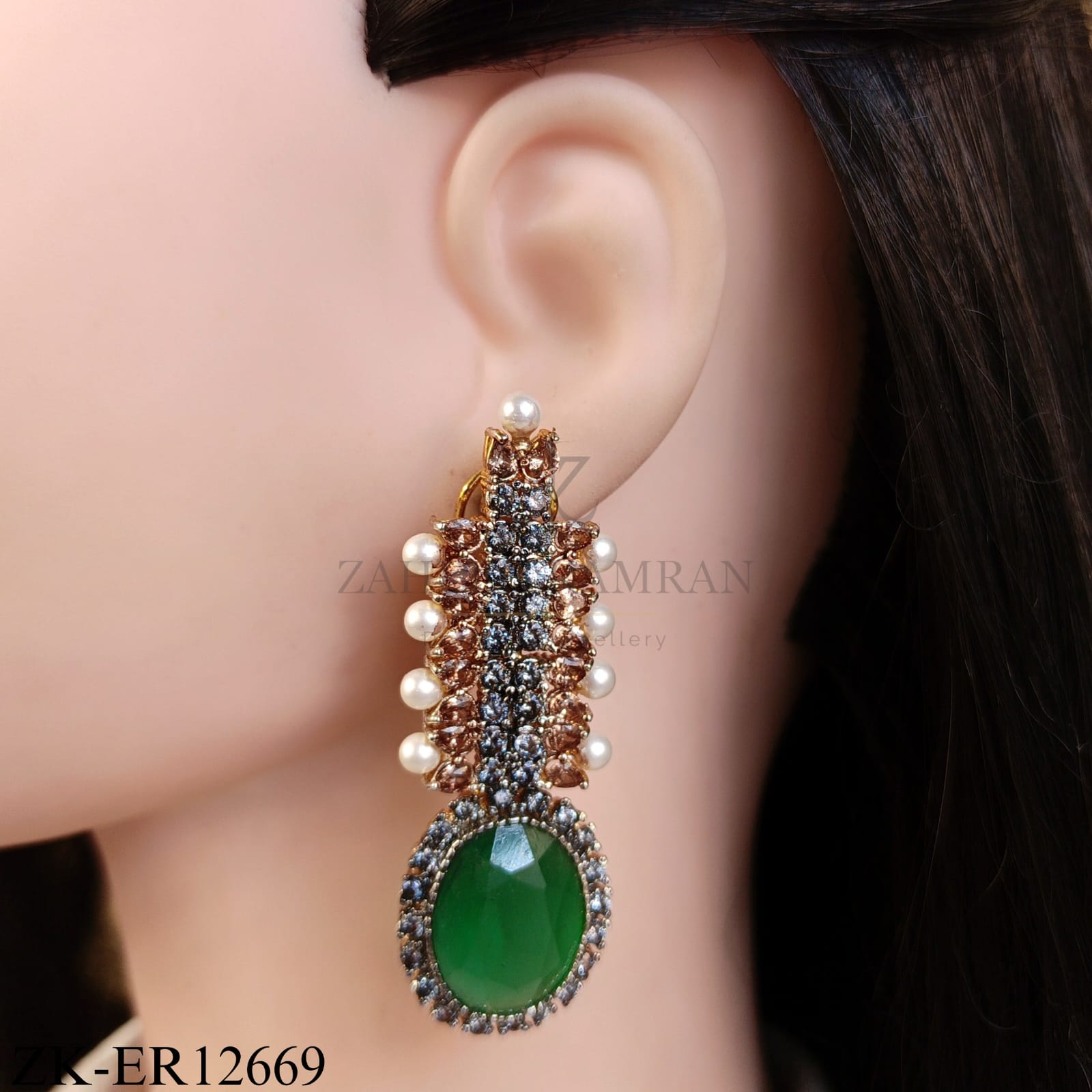 EMERALD DROP EARRINGS