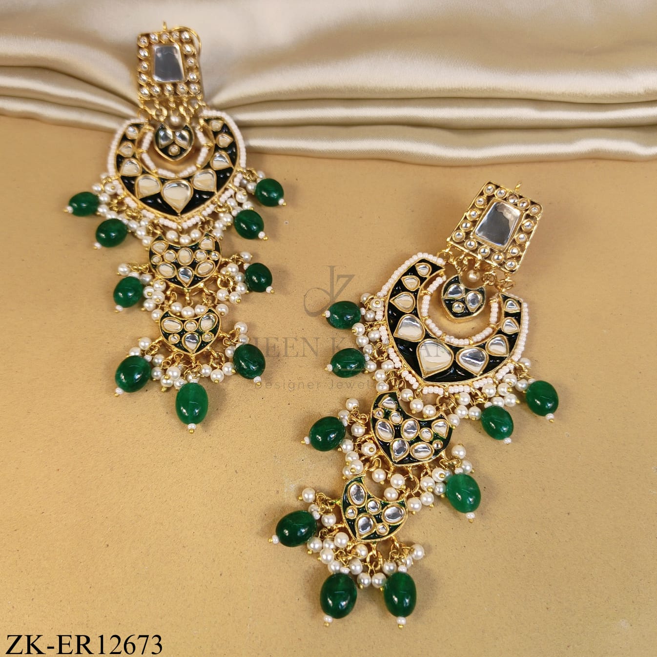 GOLDEN KUNDAN EARRINGS WITH EMERALD DROP