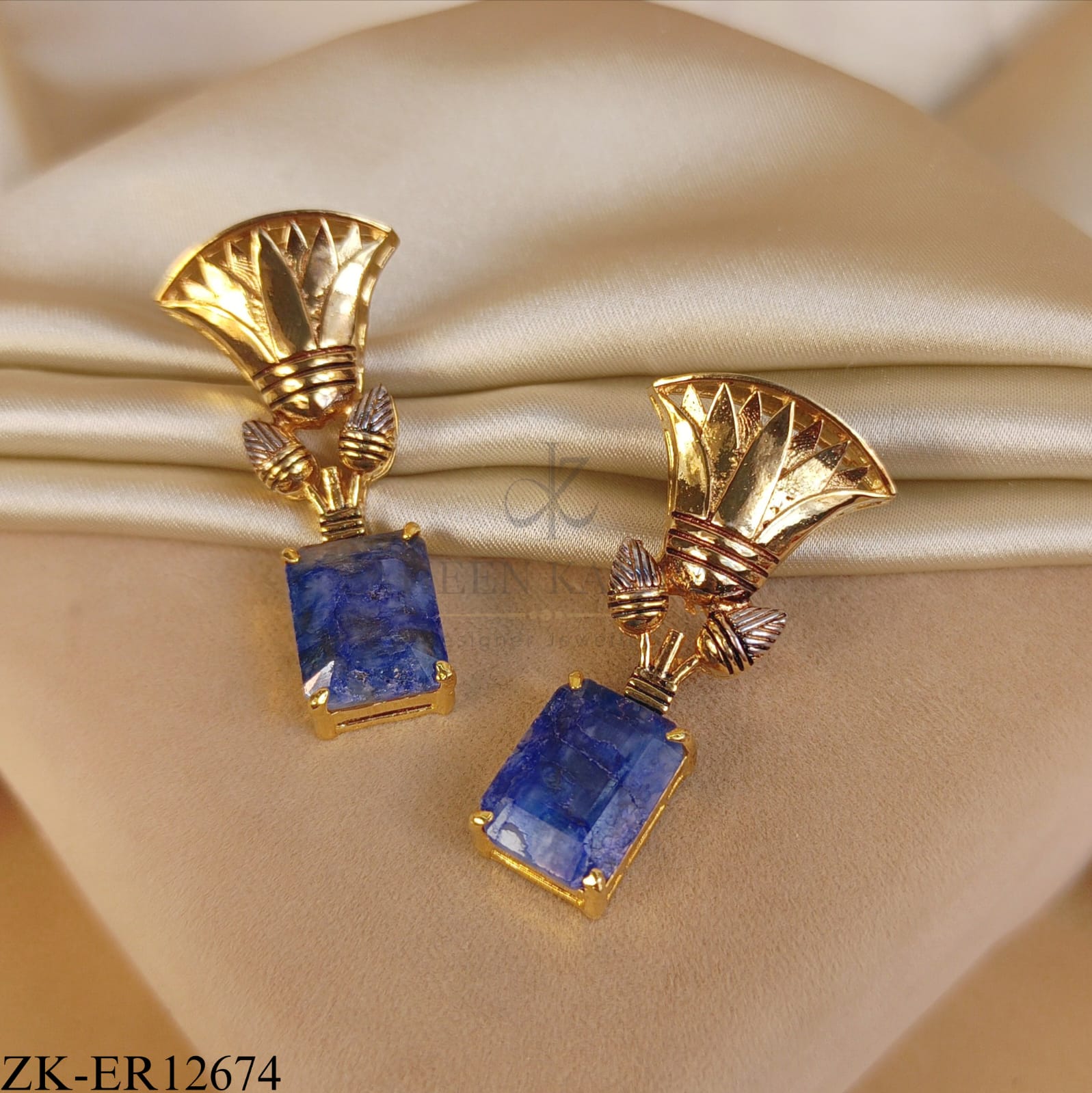 GOLDEN LOTUS TOP EARRINGS WITH SAPPHIRE SQUARE
