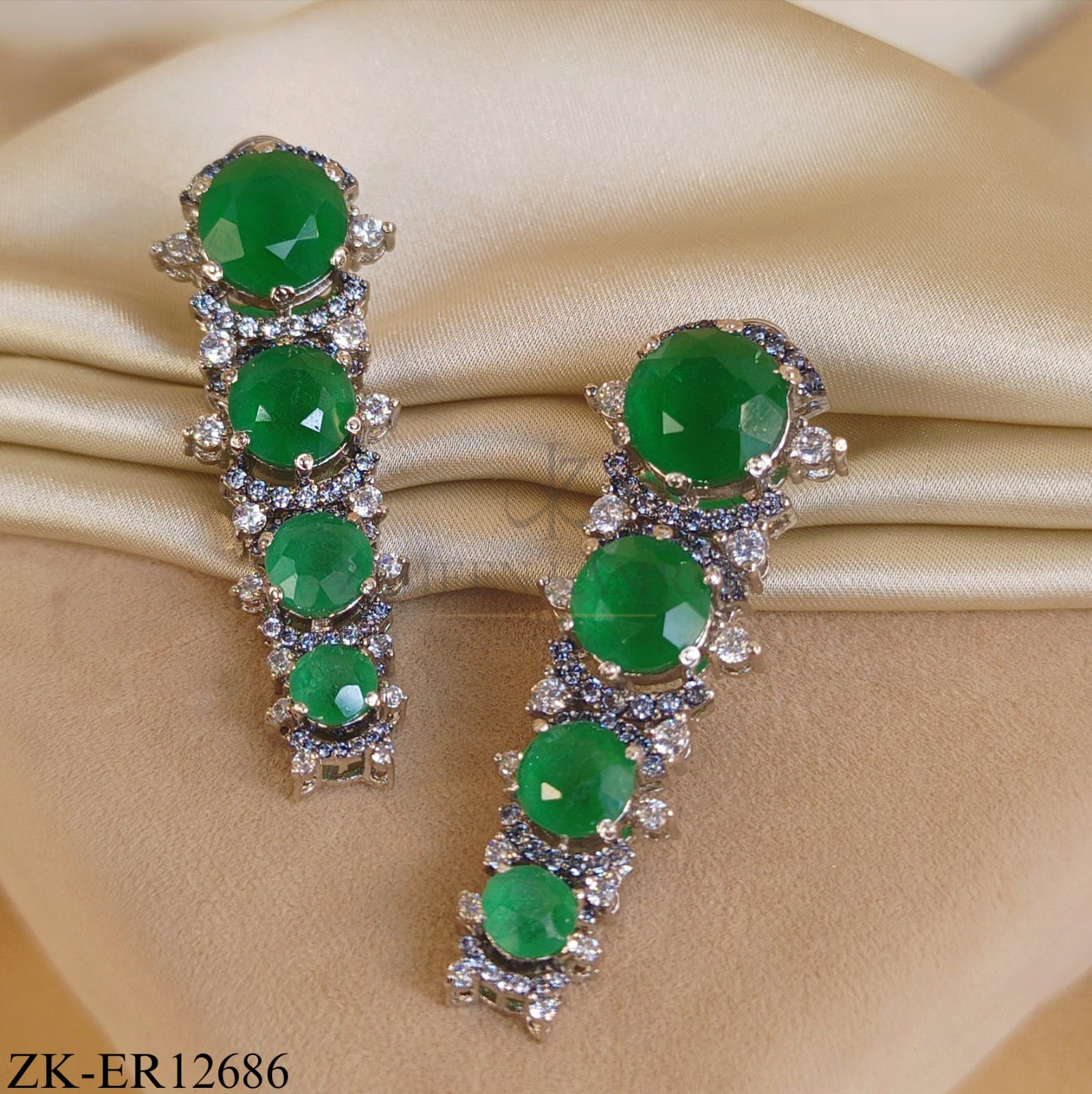 SILVER PLATED CASCADE EARRINGS WITH EMERALD