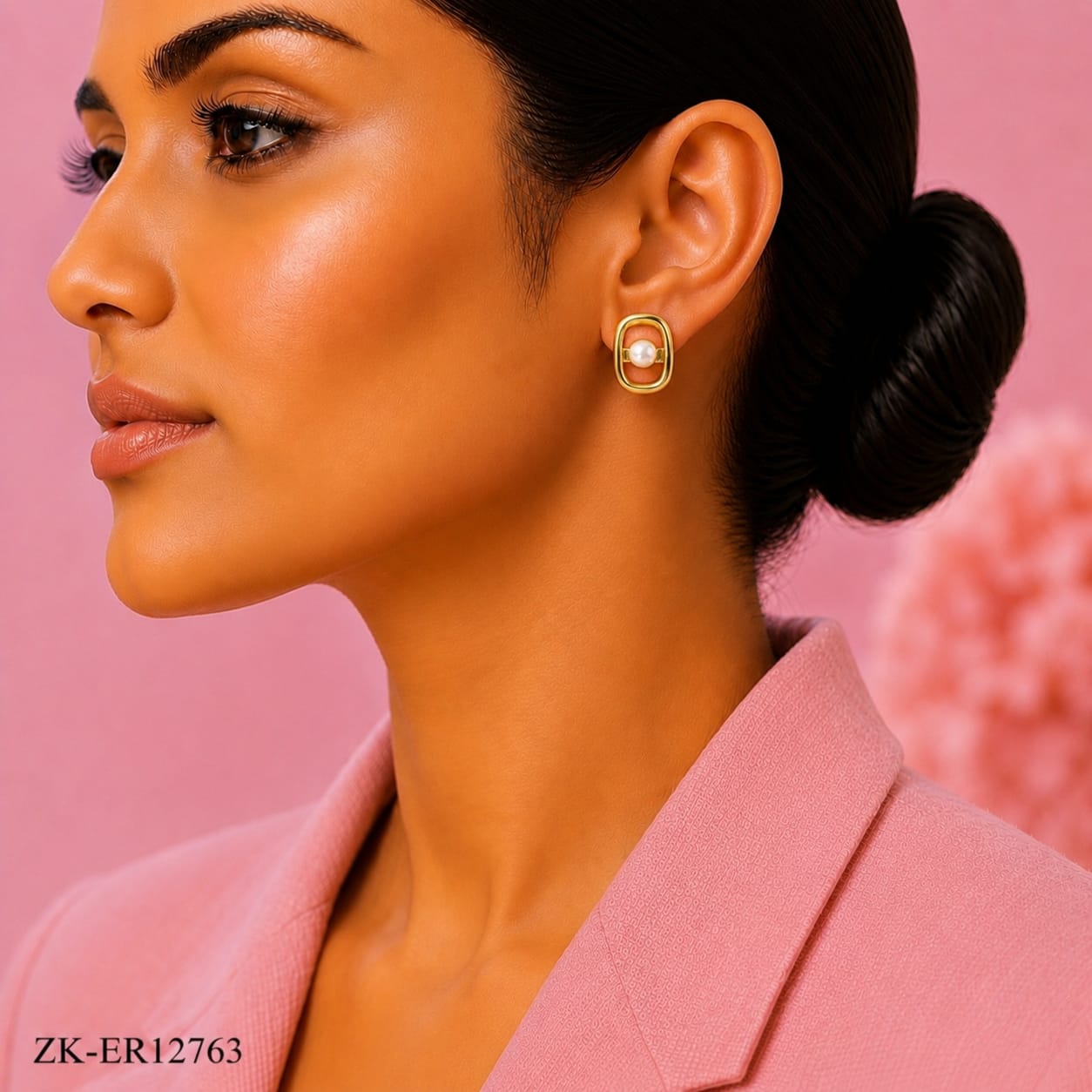 GOLD RECTANGULE EARRINGS WITH PEARL CENTRE