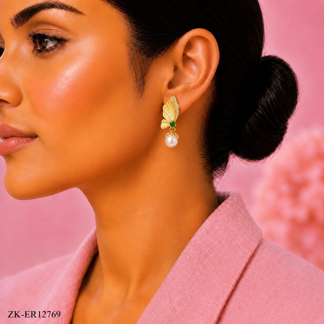 BUTTERFLY EARRINGS WITH PEARL DROP