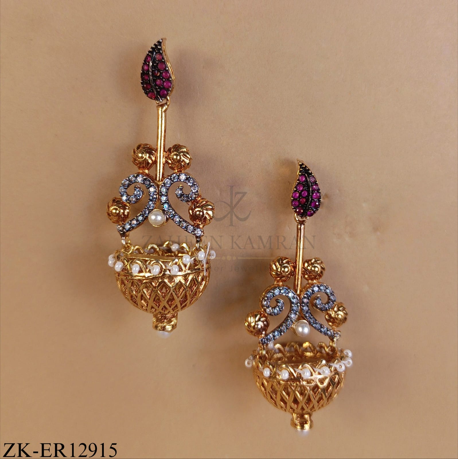 LEAF TOP EARRINGS