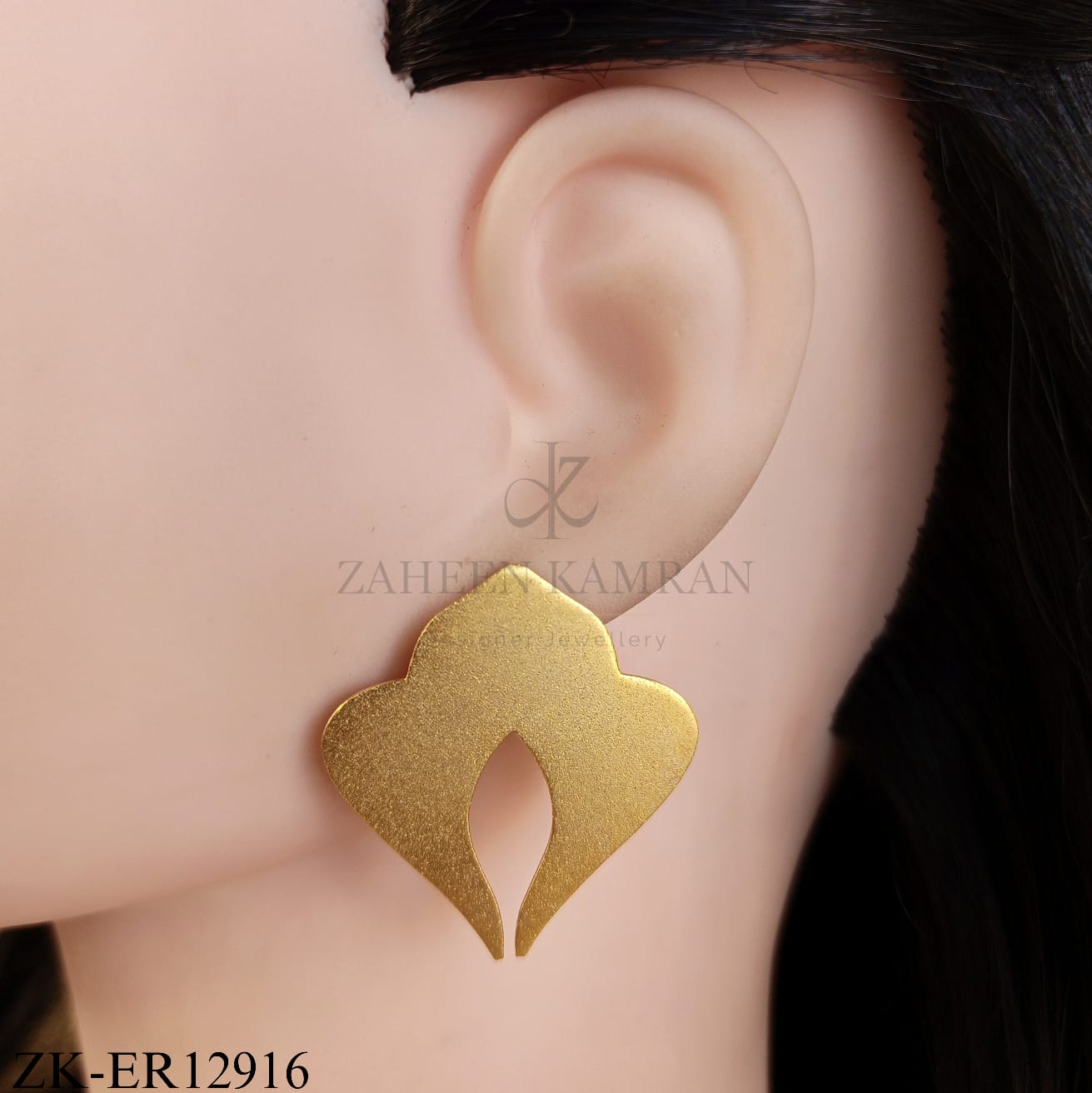 GOLDEN CENTER CUT EARRINGS