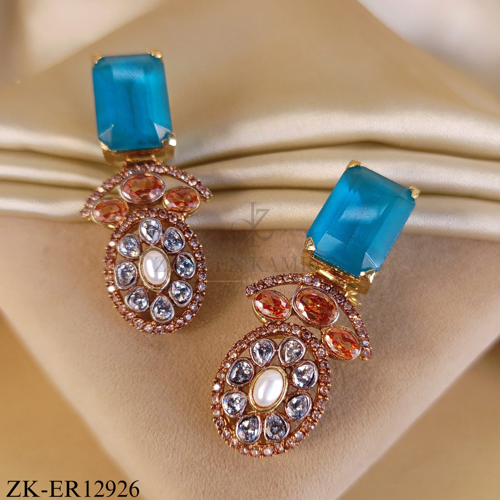 OCEAN BLUE TOP EARRINGS