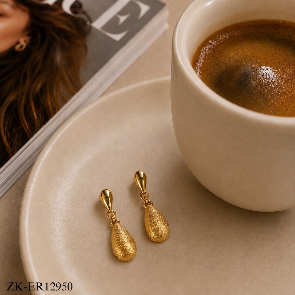 GOLDEN TEARDROP EARRINGS