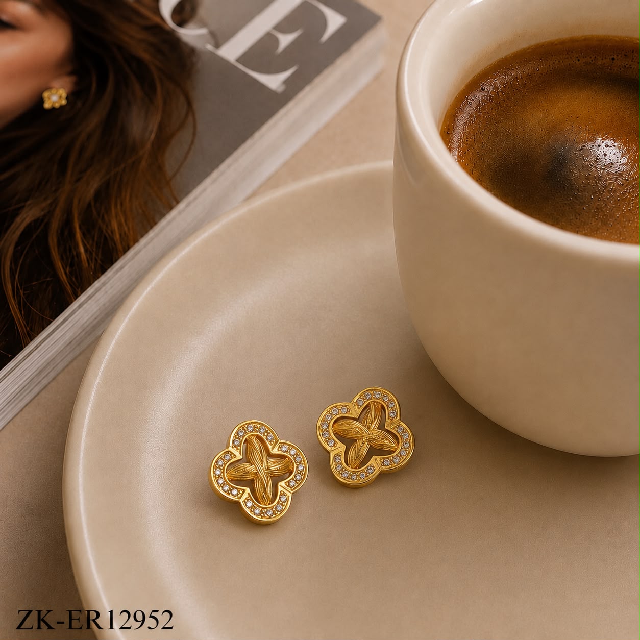 GOLDEN CLOVER EARRINGS