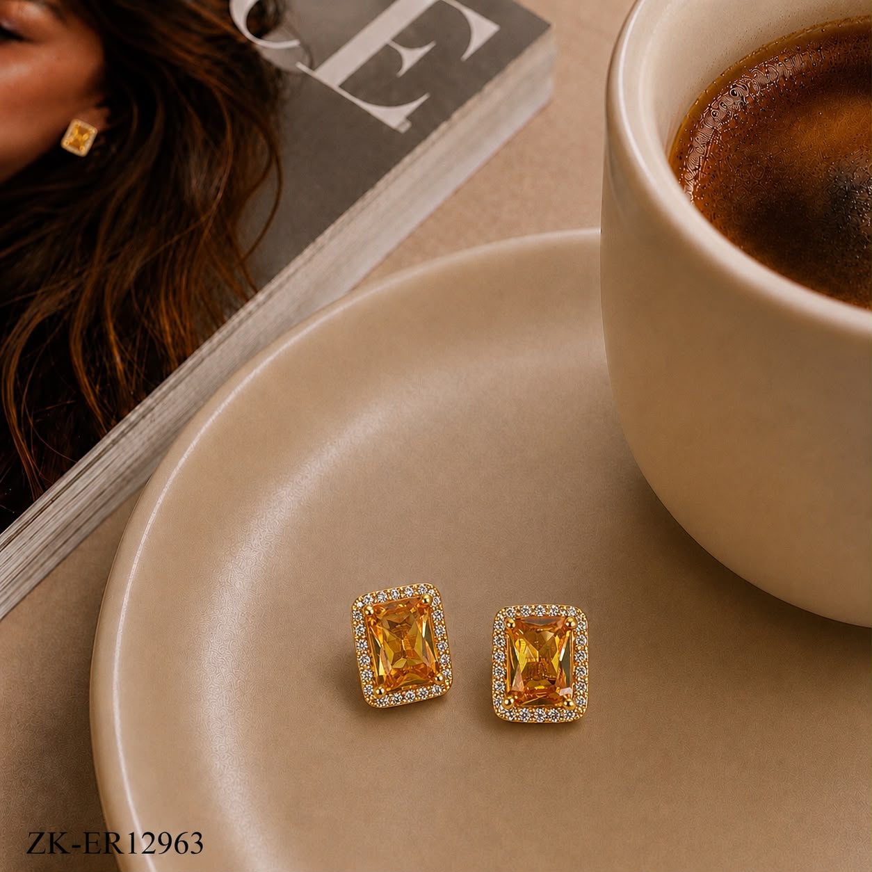 SQUARE CHAMPAGNE EARRINGS