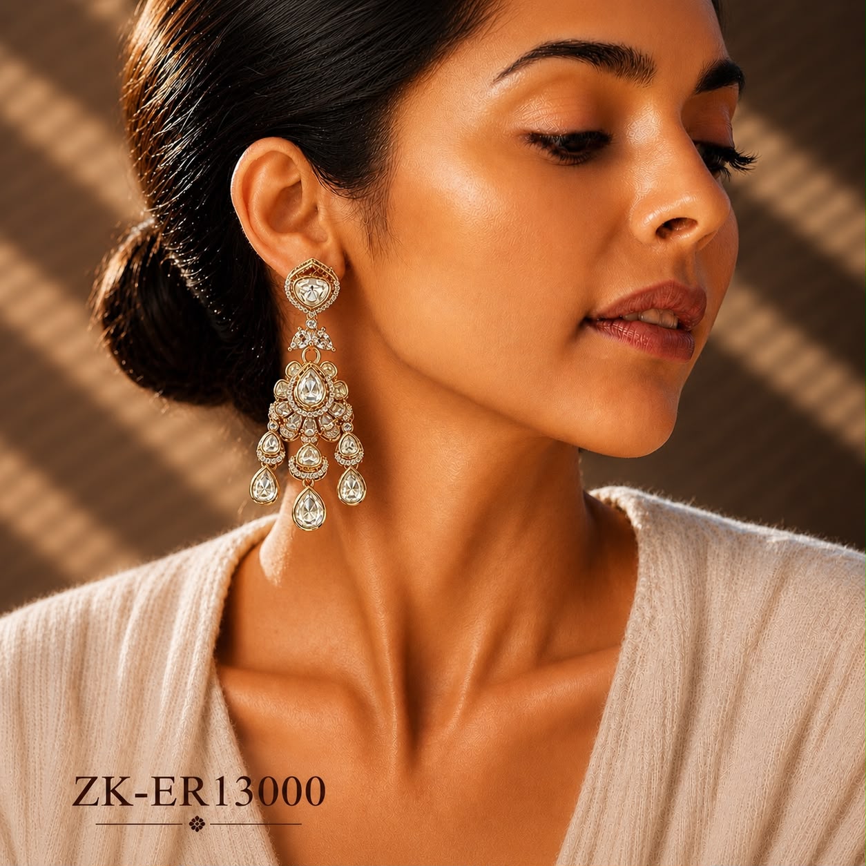 CHAMPAGNE FLORAL EARRINGS
