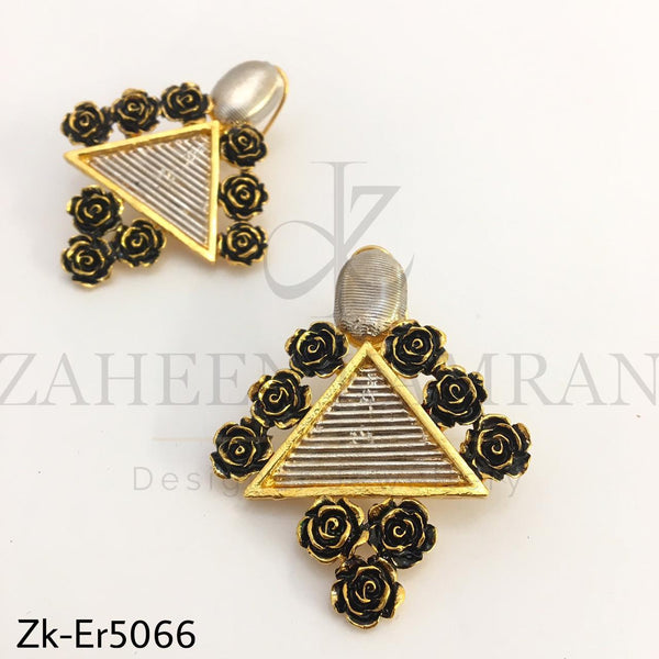 Floral triangular earrings