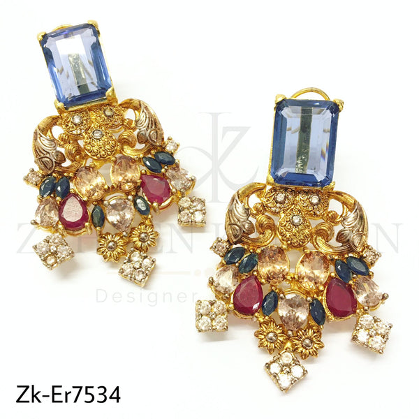 Filigree detailed earrings