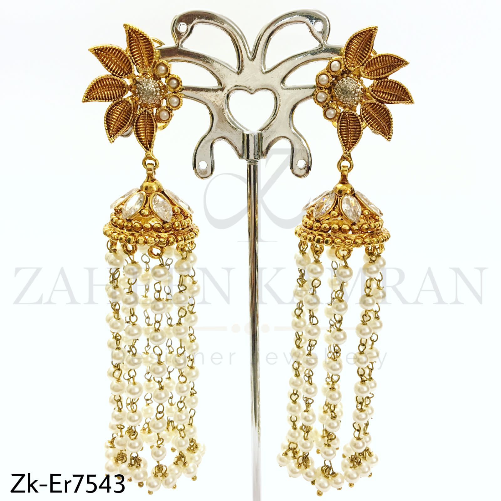 Leaf pearl dangling