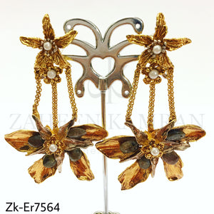 Gold star earrings