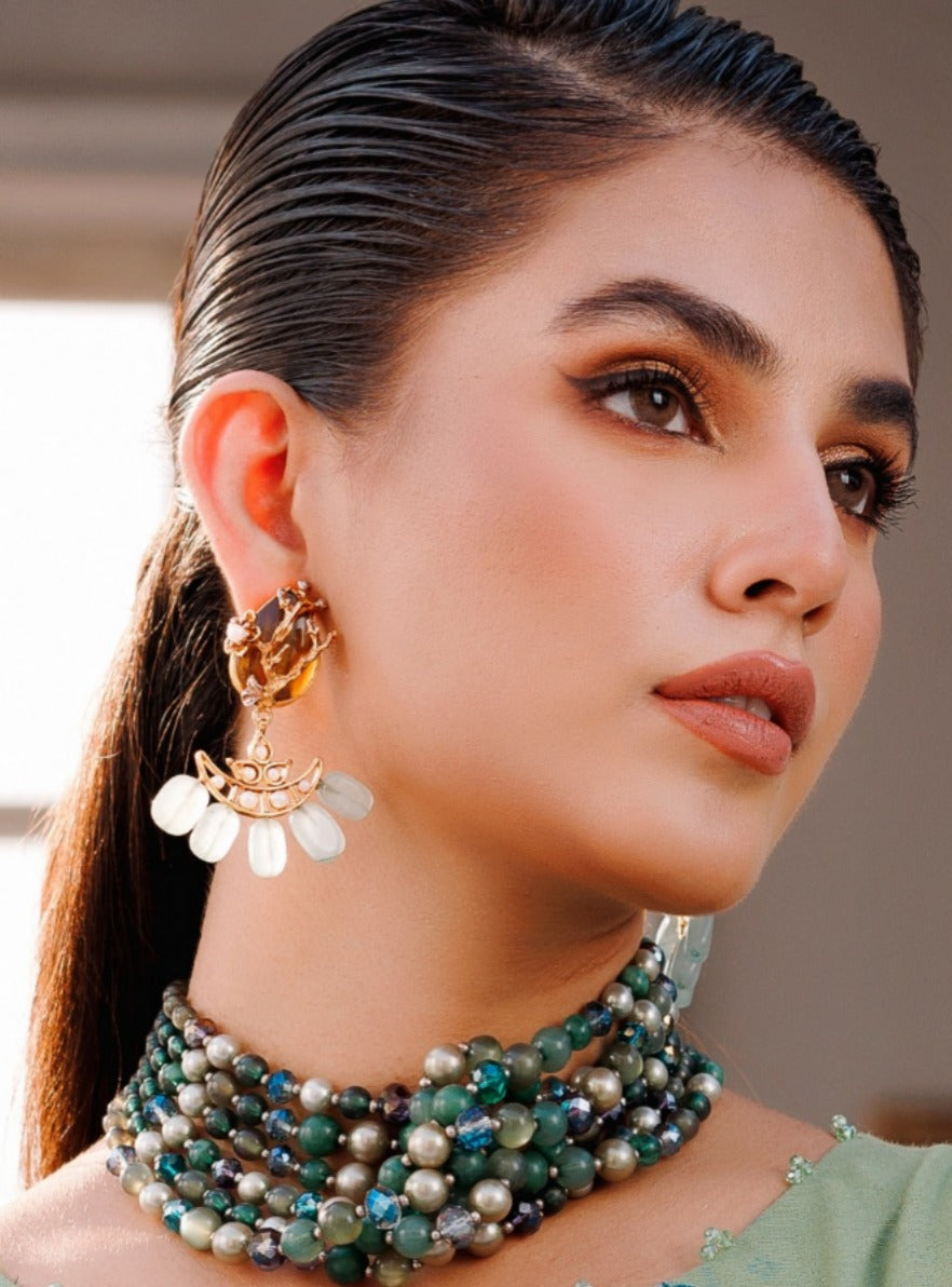 Fancy golden earrings