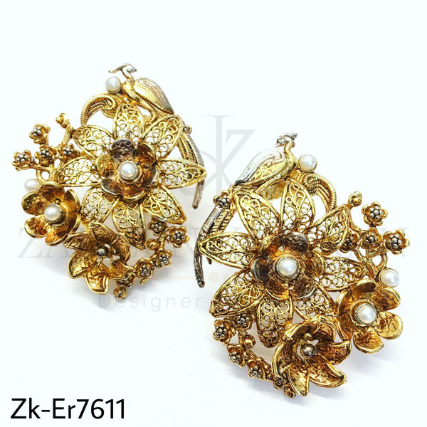 Antique golden earrings