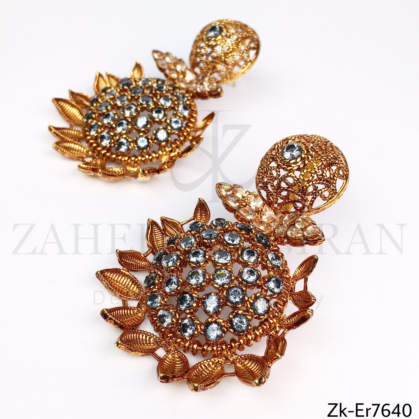 Graceful leaf Earrings