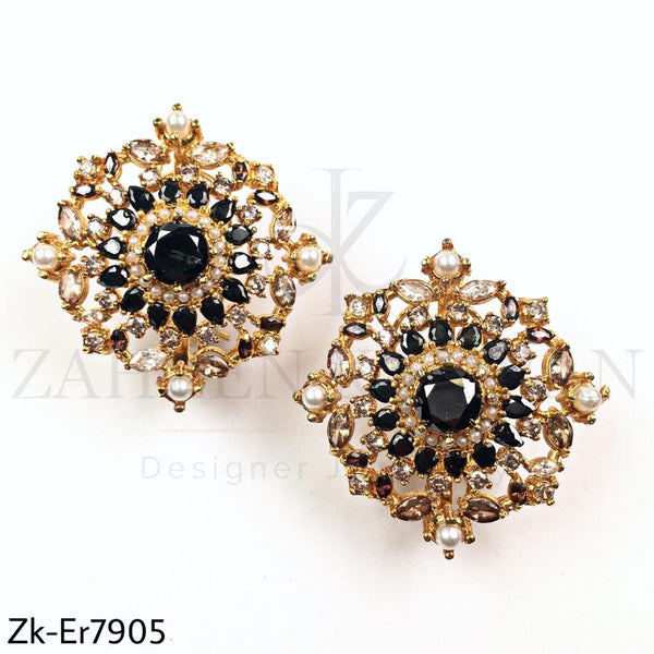 Floret party wear earrings.