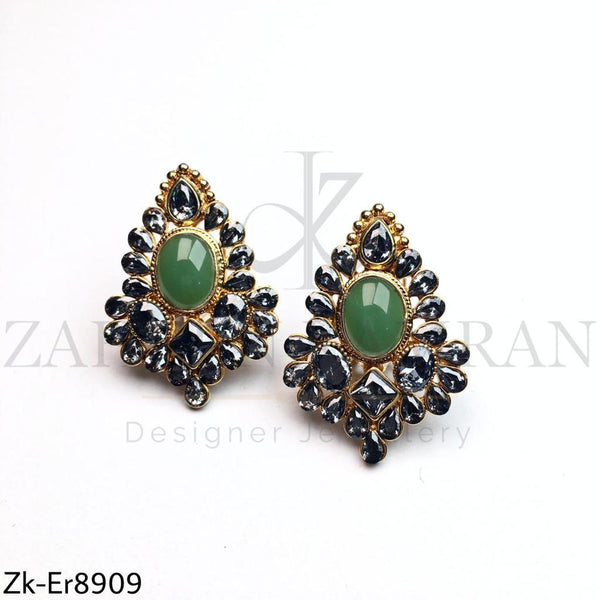 Classy trendy earrings.