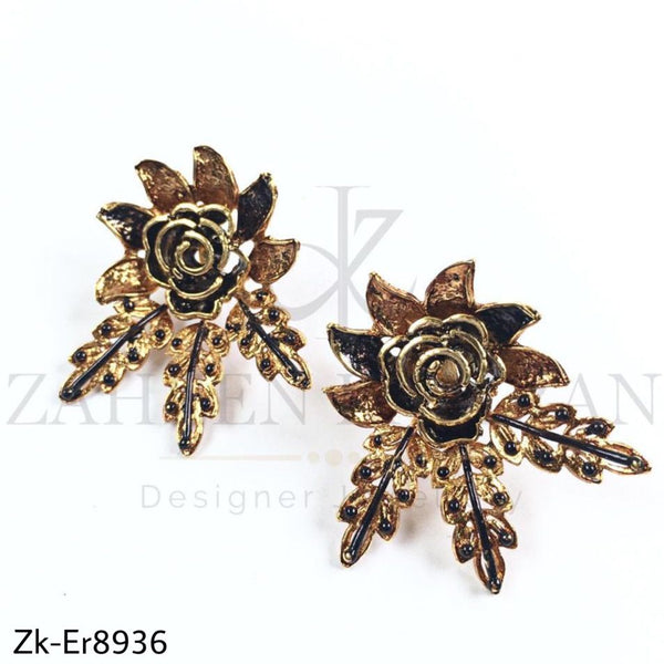 Roots floret studs.