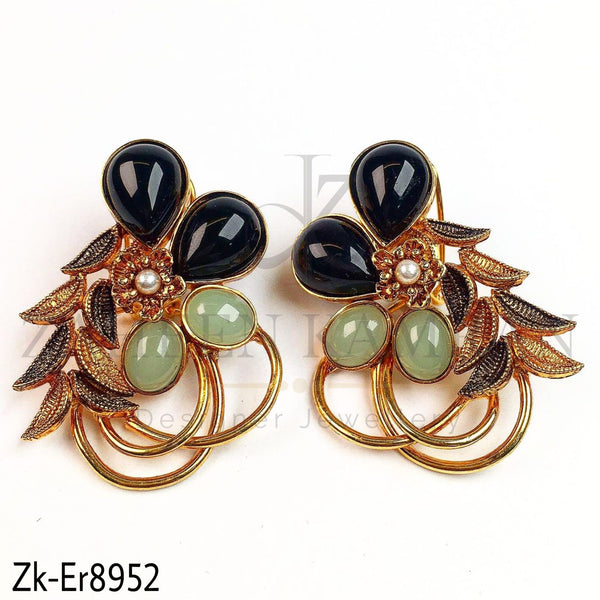 Decent leafy earrings.