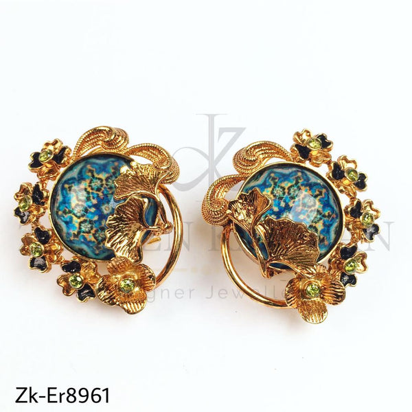 Elegant earrings.
