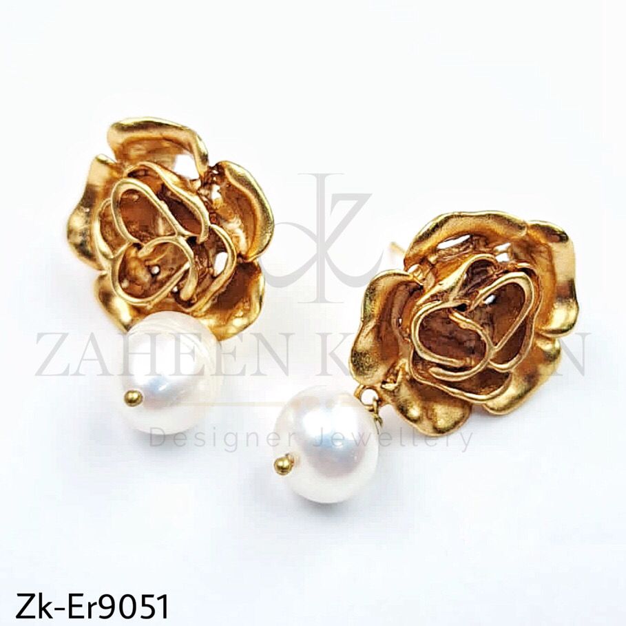 Rose style earrings.